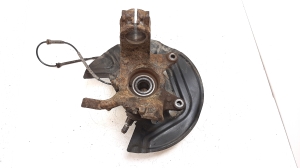 BMW X3 E83 (2003–2010) Front wheel hub - 3