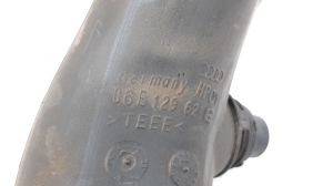 AUDI A6 C6 (2004–2011) Durite d’admission d’air 06E129629E - 4