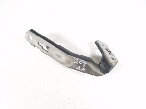 AUDI A6 ALLROAD C6 (2004–2011) Hood hinge 4F0823302 - 2