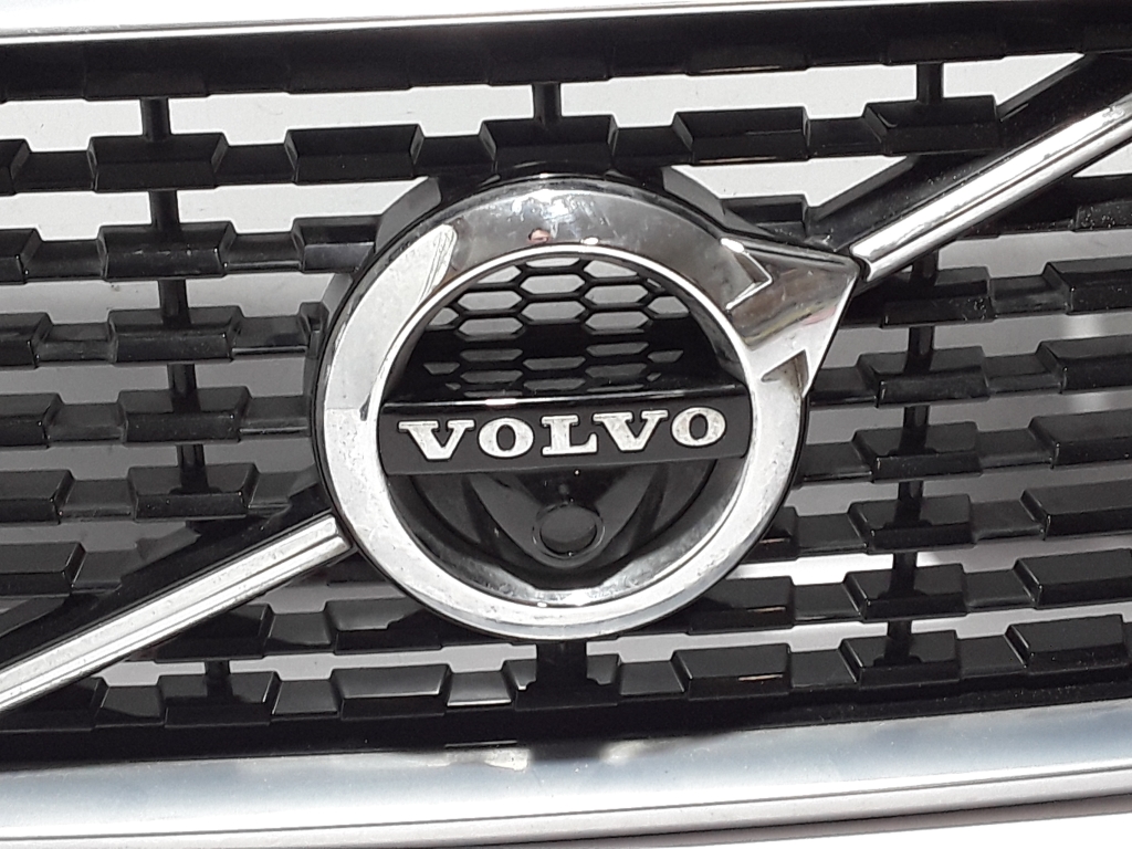 VOLVO XC60 2 generation (2017-2024) Front Upper Grill 31457607,31457607 22423555