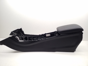 Mercedes Benz A-Class 176 (2012–2018) Salona konsoles cita detaļa a1766804801 - 4