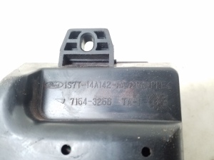 Ford Mondeo III (2000–2007) Kaitsmeploki hoidik kapoti all 1S7T14A142AA - 2