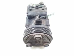   Air conditioner compressor 