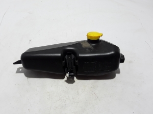 Dacia Duster (2017–2024) Scheibenwaschbehälter vorne 289107187R - 2