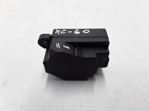 VOLVO XC60 (2008–2017) Salongi soojenduse klapi mootor 31348271 - 4