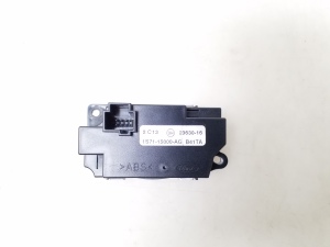 Ford Mondeo III (2000–2007) Salongi kell 1S7115000AG - 2