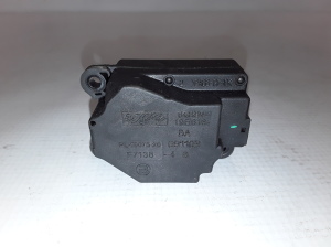 VOLVO XC60 (2008–2017) Salongi soojenduse klapi mootor 31348271 - 2