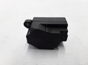 VOLVO XC60 (2008–2017) Salongi soojenduse klapi mootor 31348271 - 4