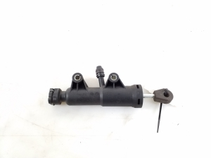   Clutch master cylinder  - A6392900112 