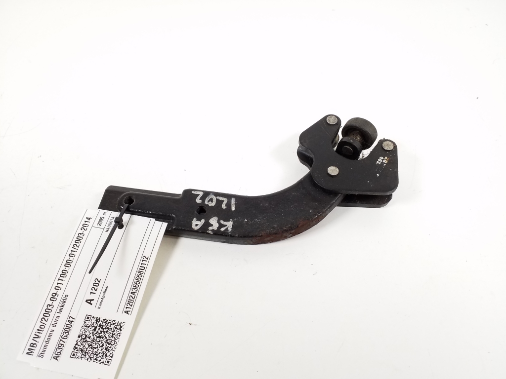 MERCEDES-BENZ Vito W639 (2003-2015)  Sliding door lower bracket A6397630047, A6397601647 21021550