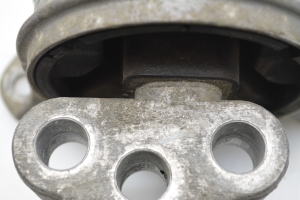Opel Astra H (2004–2010) Engine mount 13125637 - 4