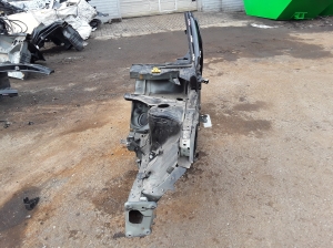 VOLVO XC40 (2017–2026) Eesmine tugijalg 31675823 - 4