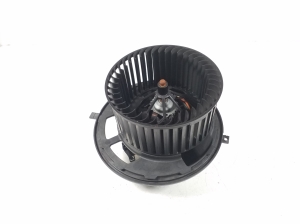   Heizungsgebläsemotor  - 6933664 