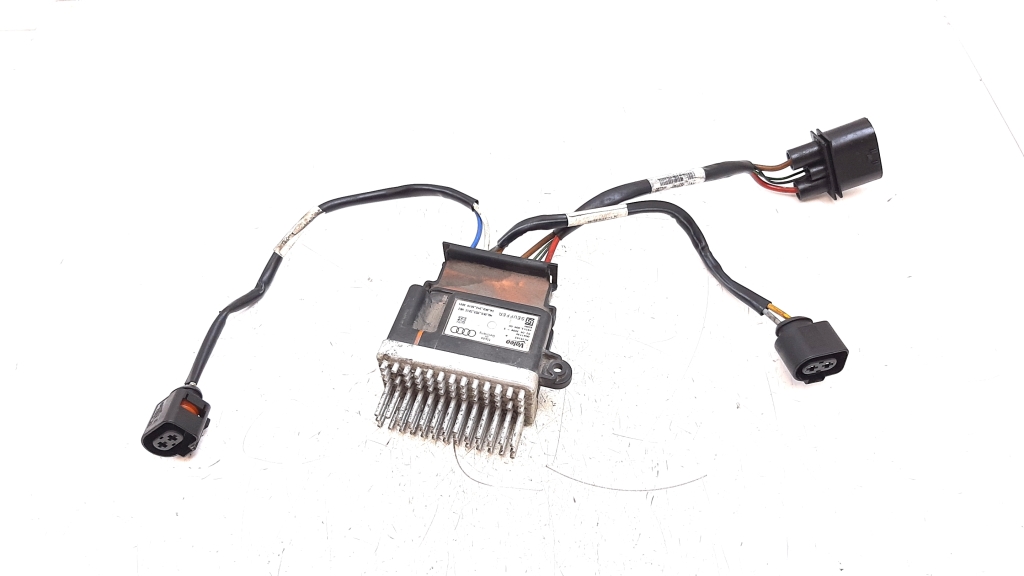 Used AUDI A4 Cooling fan relay 8K0959501C