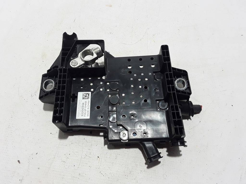 VOLVO XC40 1 generation (2017-2024) Fuse box 32200334 22424427