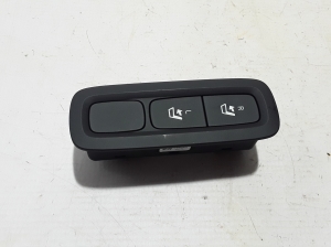   Front seat control switch 