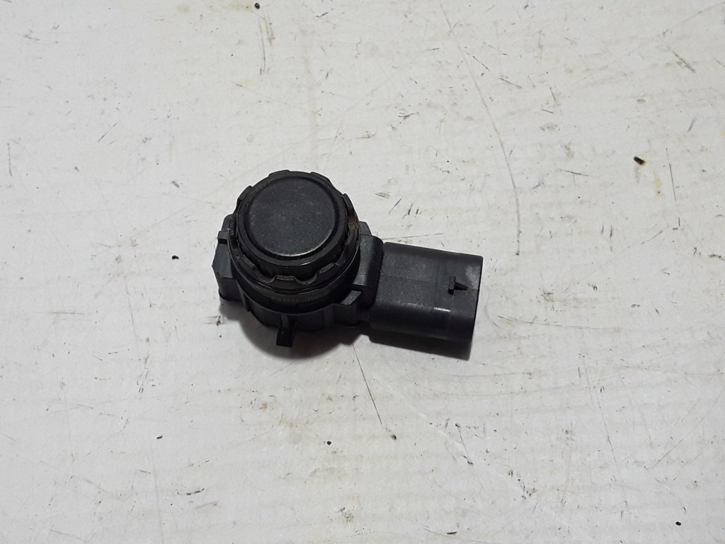 Used Volvo Xc40 Front Parking Sensor 32209488