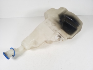 Mercedes Benz R-Class 251 (2006–2017) Front washer fluid reservoir A2518690520 - 2