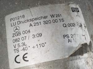 Mercedes Benz R-Class 251 (2006–2017) Stoßdämpfer-Ausgleichsbehälter A2513200015 - 2