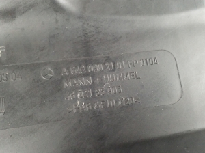 Mercedes Benz R-Class 251 (2006–2017) Luftfiltergehäuse A6420902101 - 2