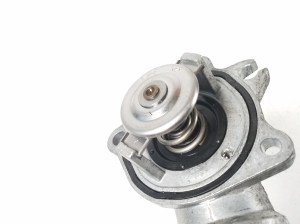 Mercedes Benz R-Class 251 (2006–2017) Termostaat A6422000215 - 2