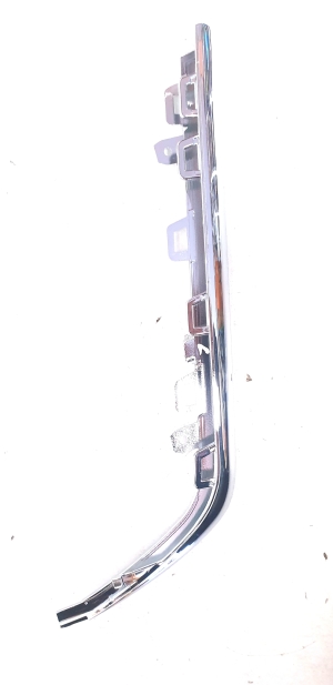 Porsche Cayenne (92A) (2017–2026) Esikaitseraua muu osa - 2