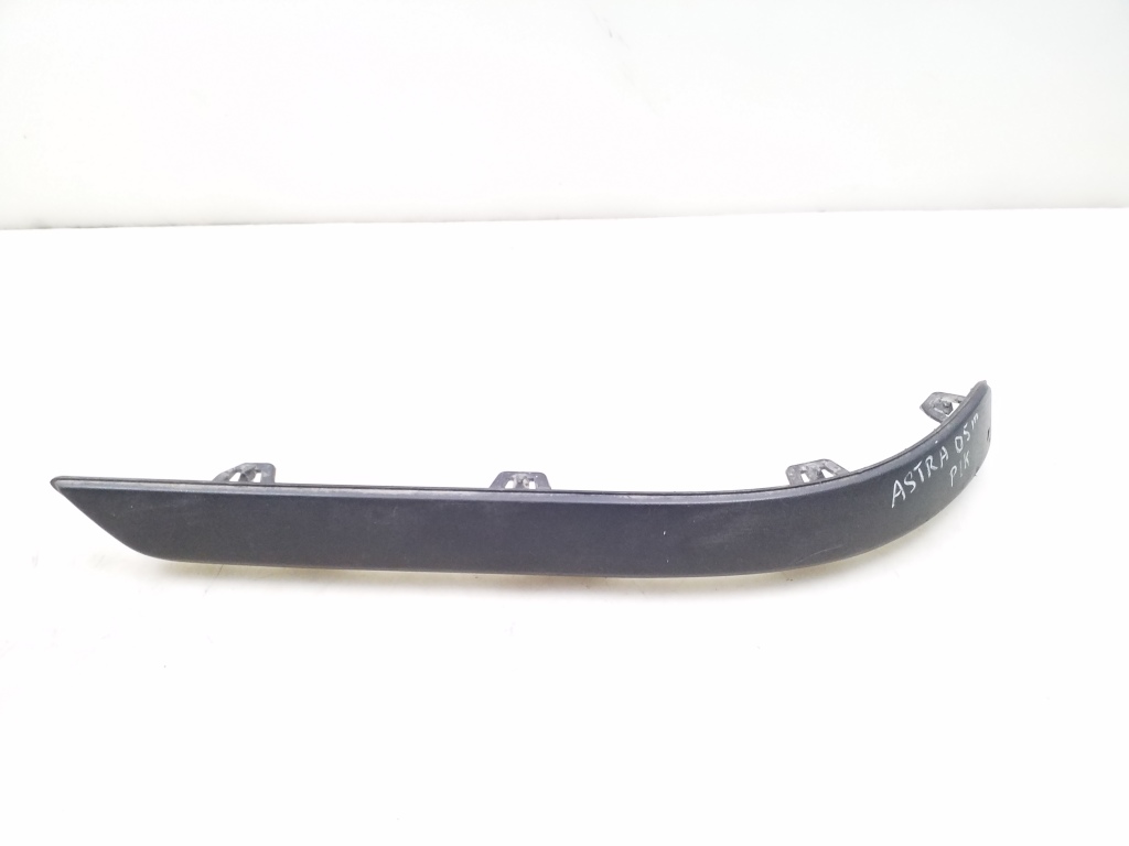 Opel Astra H (2004–2010) Front bumper lower spoiler 13138160 Opel Astra H (2004–2010) Front bumper lower spoiler 13138160