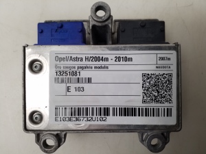 Opel Astra H (2004–2010) Airbagsteuergerät 13251081 - 2