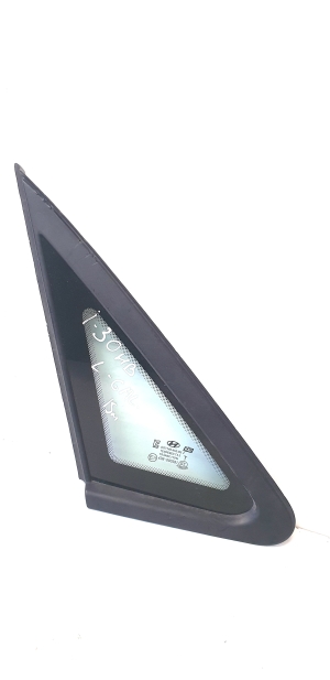 Rear quarter glass