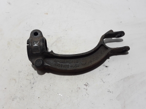 AUDI Q5 (2008–2017) Front shock absorber bracket 8K0413037 - 2