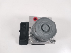 Mercedes Benz A-Class 176 (2012–2018) ABS unit A0004310500 - 4