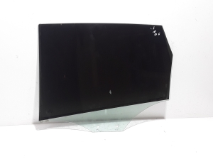  Glass rear side door 