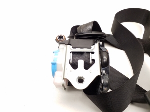 Mercedes Benz A-Class 176 (2012–2018) Front seat belt a1768602285 - 2