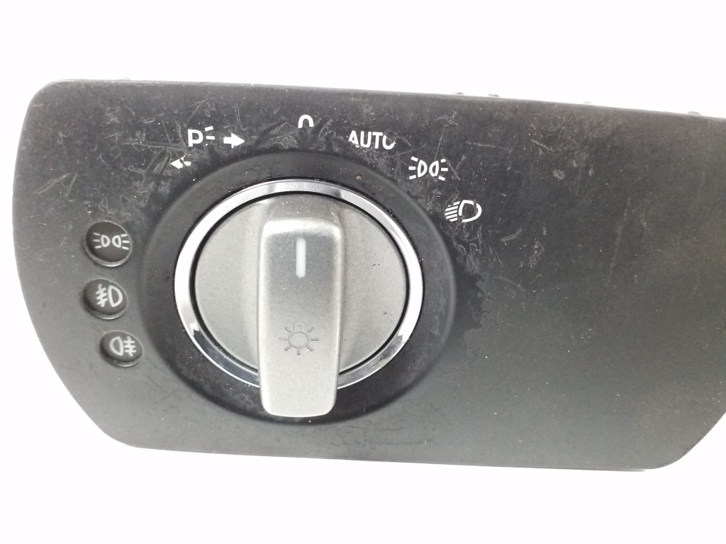 MERCEDES-BENZ SLK-Class R171 (2004-2011) Headlight Switch Control Unit A1715451104 21022093