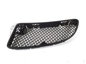  Engine cover grille 