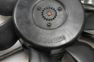 Mazda 3 (2009–2013) Cooling fan 8V618C607AC - 2