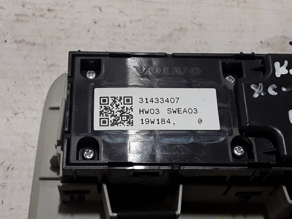VOLVO XC60 2 generation (2017-2024) Front Left Door Window Switch 31433407 22424719