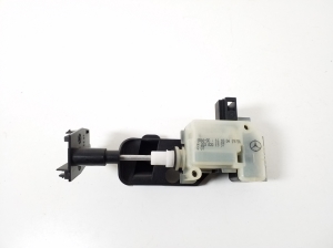 Mercedes Benz SLK-Class 171 (2004–2011) Verschluss des Tankdeckels A2038201997 - 3