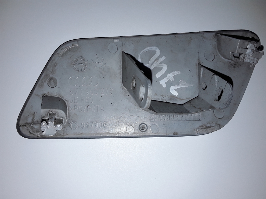 AUDI A3 8V (2012-2020) Right Side Headlight Washer Cover Cap 8V3955276 22566845