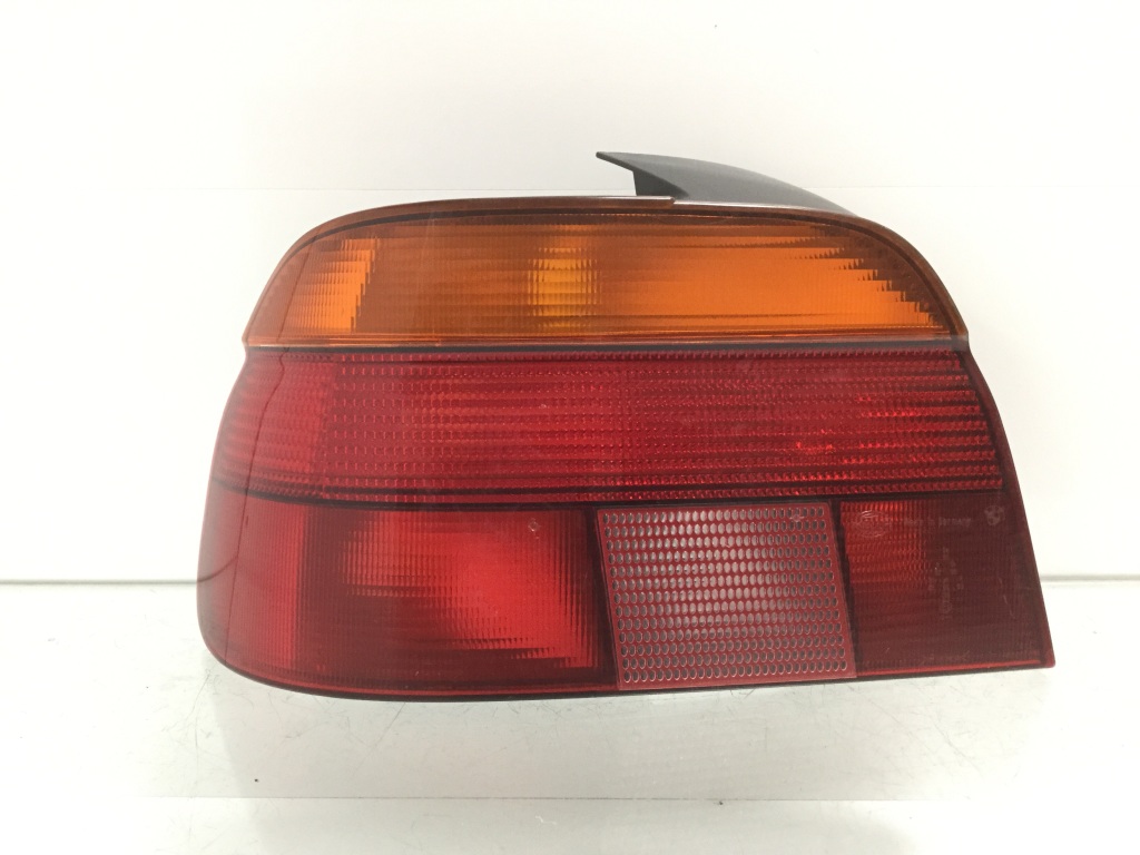 BMW 5 Series E39 (1995-2004) Rear Left Taillight 8358031 21181208