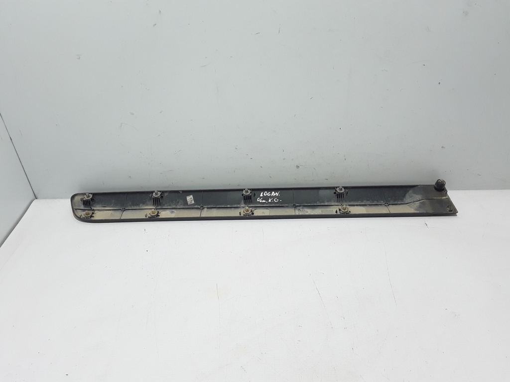 DACIA Logan 1 generation (2004-2012) Left Side Sliding Door Molding 8200476578 22424675