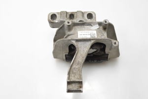 Engine mount - 5Q0199262DM