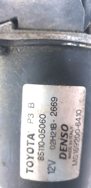 TOYOTA Avensis T25 (2003–2008) Scheibenwischermotor vorne 8511005060 - 2