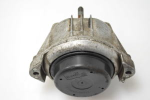 BMW 3 SERIES E90 (2004–2013) Mootoripadi 13981112 - 3