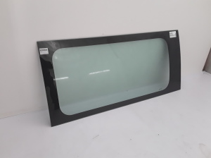 Rear quarter glass - 8200672745 