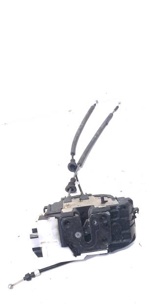 Hyundai Santa Fe (2006–2012) Rear side door lock 7202635Q19 - 4