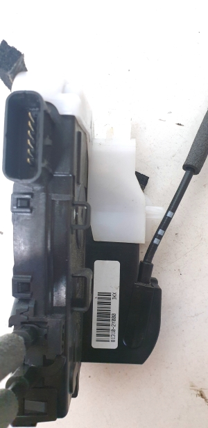 Hyundai ix35 (2009–2015) Front door lock 813102Y000 - 2