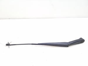  Windshield wiper blade 