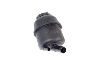   Tank power steering pump 