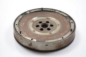  Clutch flywheel 